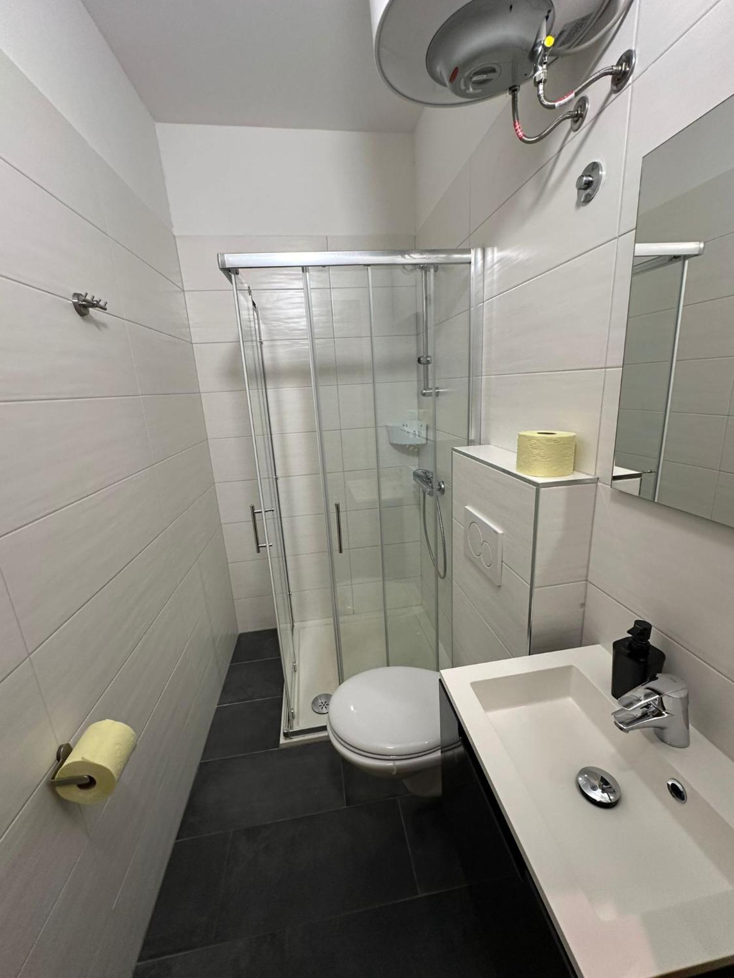 Apartment In The Heart Of Pula Bagian luar foto
