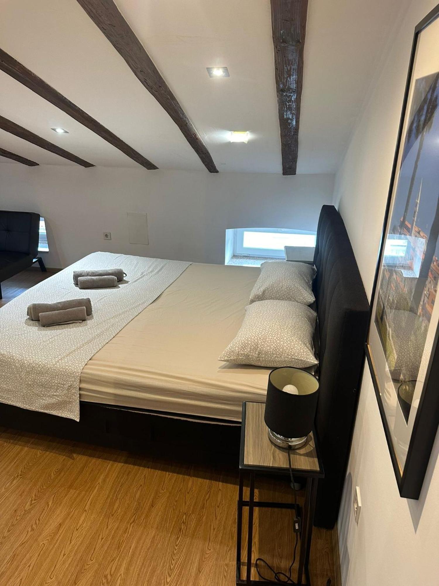 Apartment In The Heart Of Pula Bagian luar foto