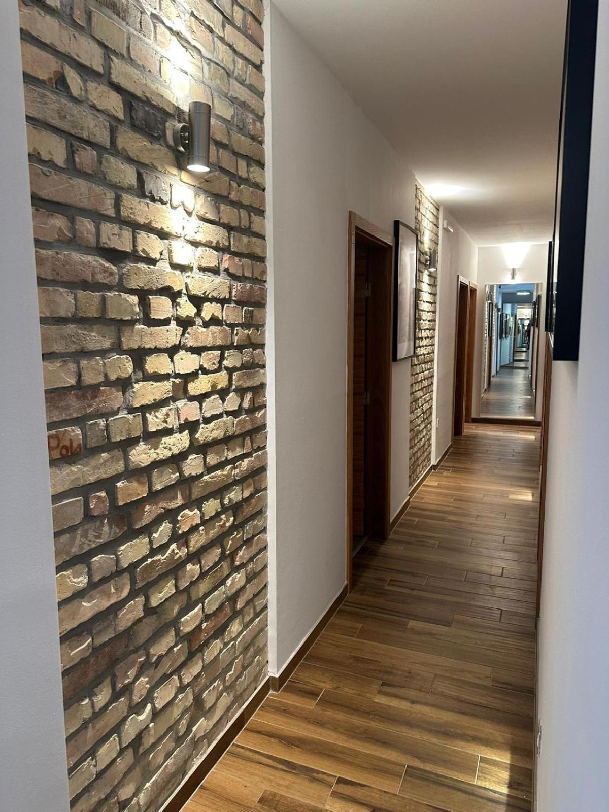 Apartment In The Heart Of Pula Bagian luar foto
