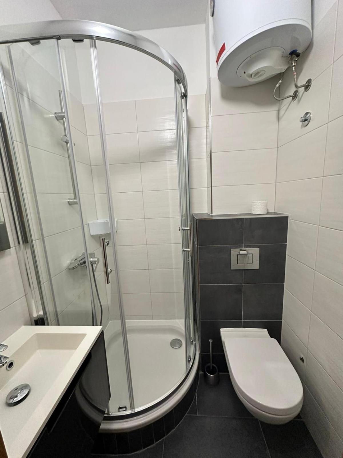 Apartment In The Heart Of Pula Bagian luar foto