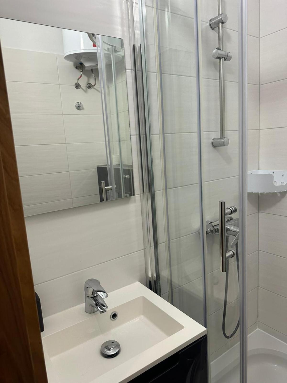 Apartment In The Heart Of Pula Bagian luar foto